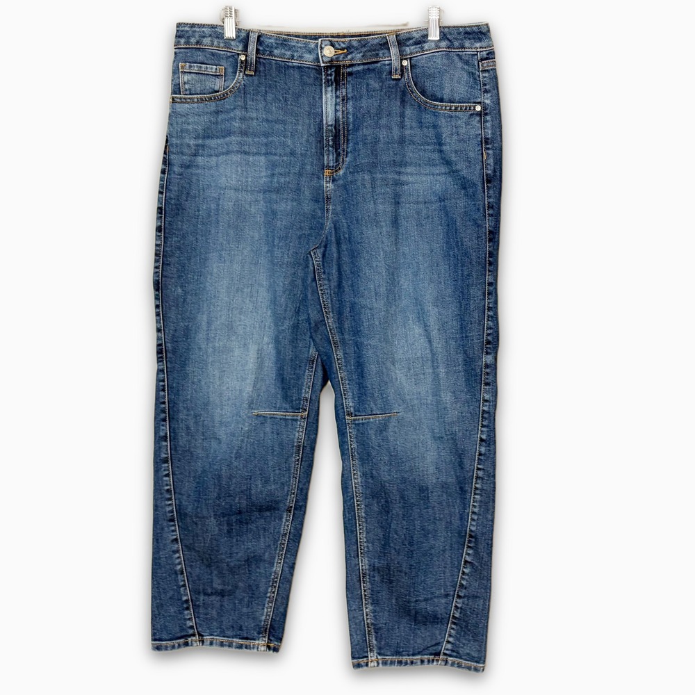 Chico's Barrel Leg Jeans 2.5 14 Blue Medium Wash Lightweight Denim Relaxed Fit